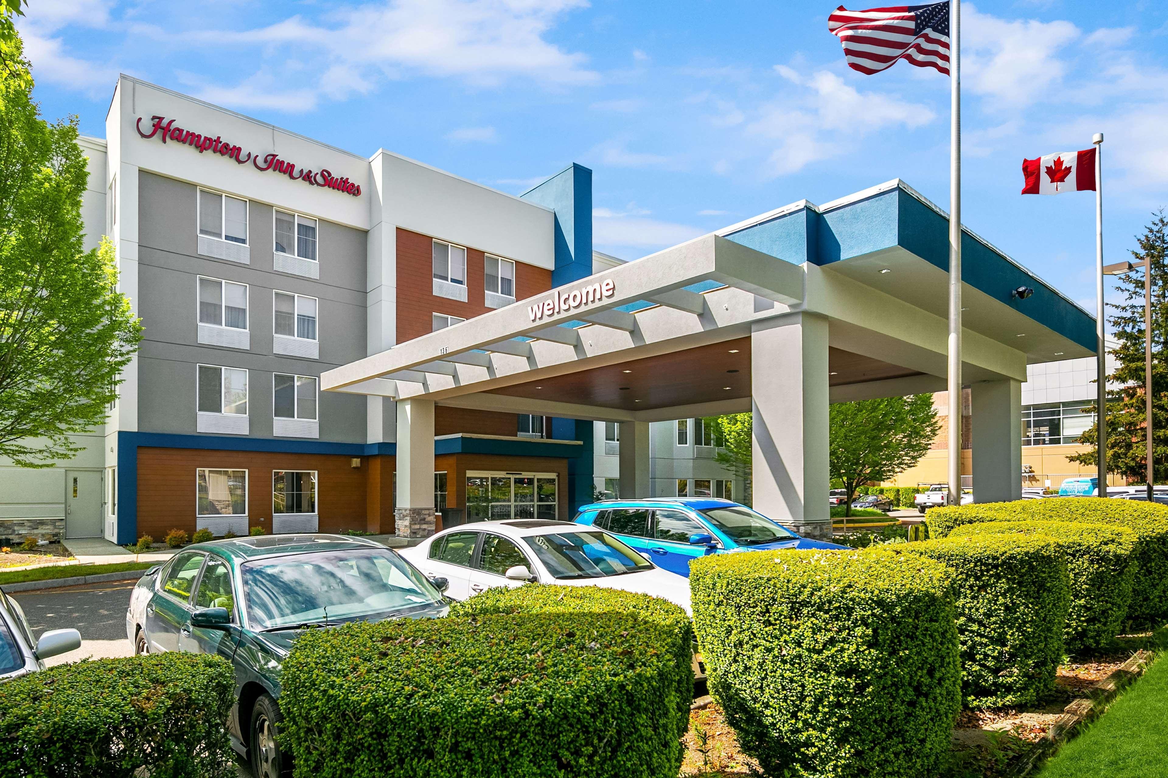 Hampton & Seattle North/lynnwood 3*