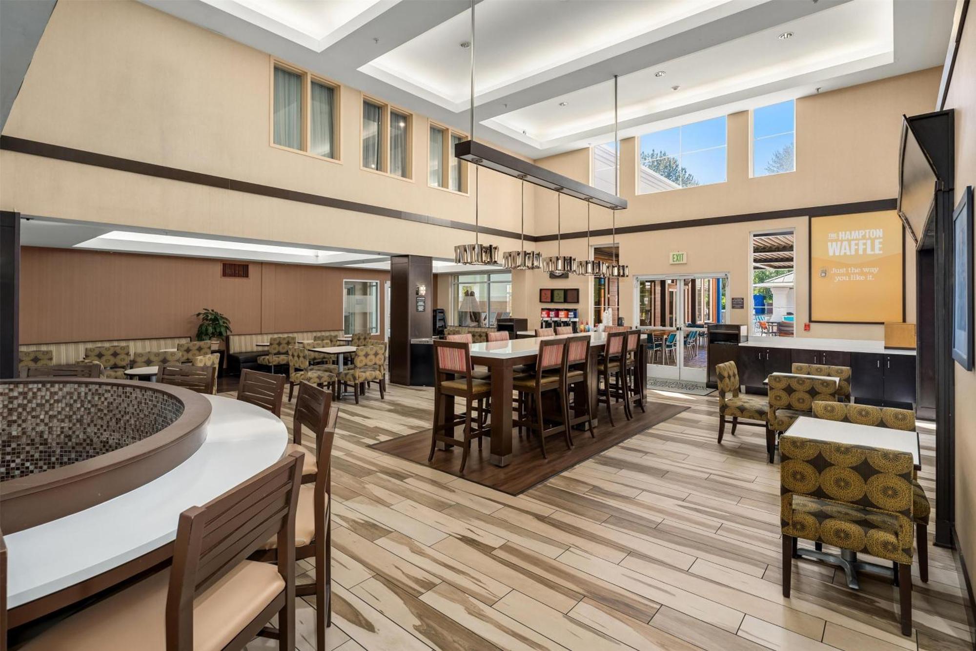 Hampton & Seattle North/lynnwood Hotel
