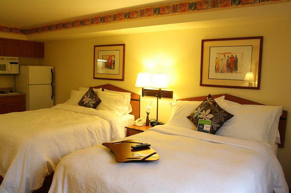 Hampton & Seattle North/lynnwood 3*